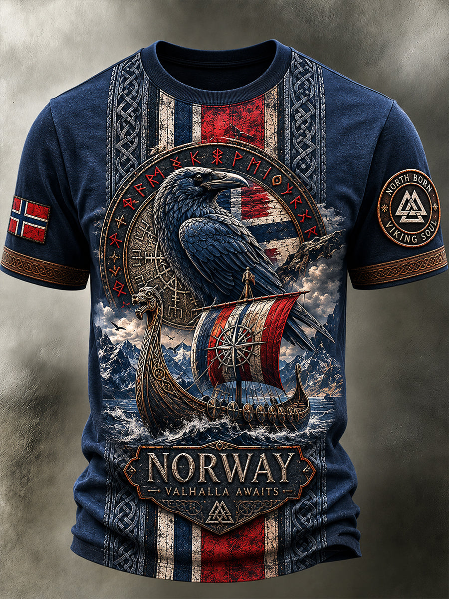Casual T-Shirt With Vintage Norwegian VikingScandinavianNordic-Style Art Print